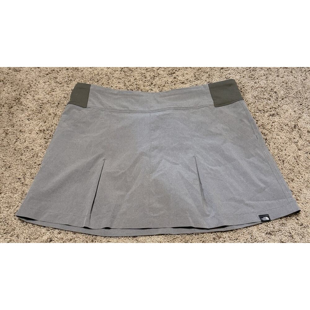 The North Face Omni-Shield Skirt Womens 10 Black Hiking Skort Attached Shorts